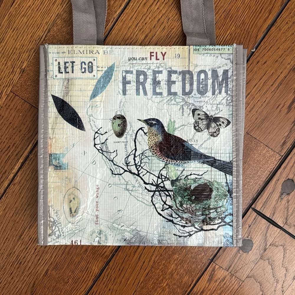 2 | Jennifer Parker Designs Plastic Bottle Tote Bags - Picture 8 of 9
